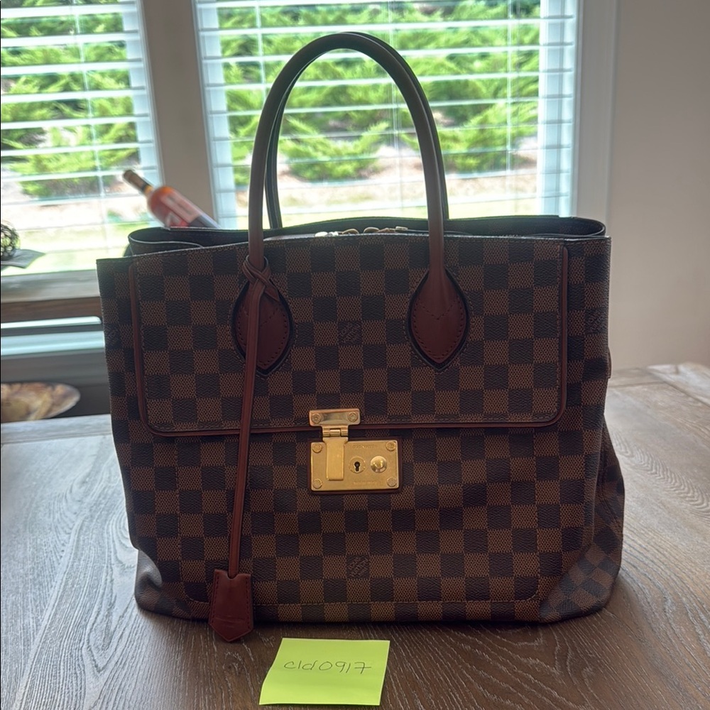Louis Vuitton RARE Ascot
